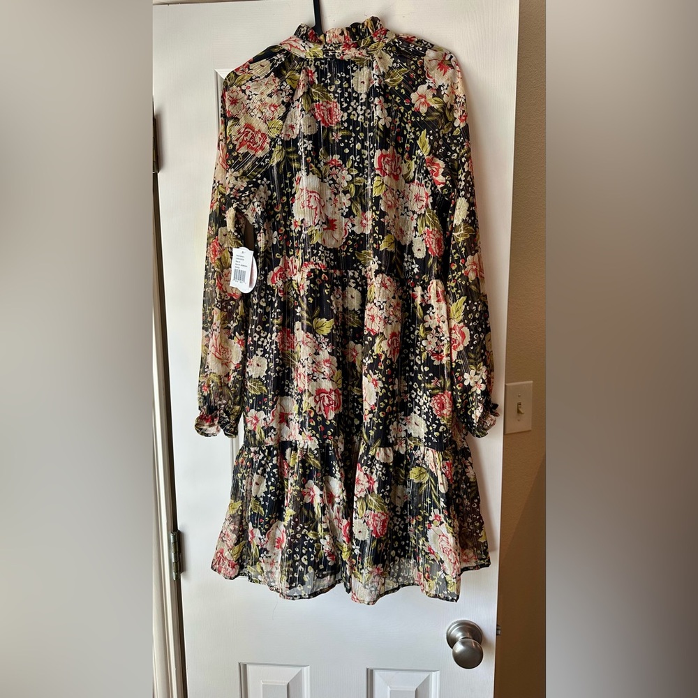 NWT Harlow & Rose Elegant Floral Mini Dress Size Small S - Picture 3 of 3